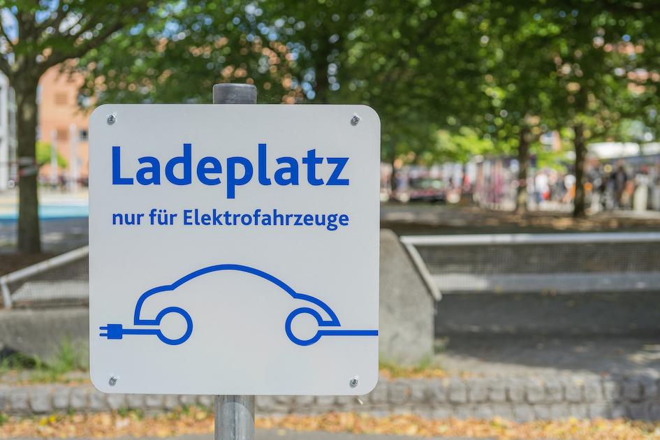 Ladeparkplatz